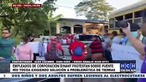 ¡No hay paso! Empleados de DINANT se toman puente en Tocoa exigiendo acciones contra invasores de tierras
