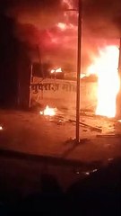 मोबाइल दुकान में लगी आग, लाखों का सामान स्वाहा