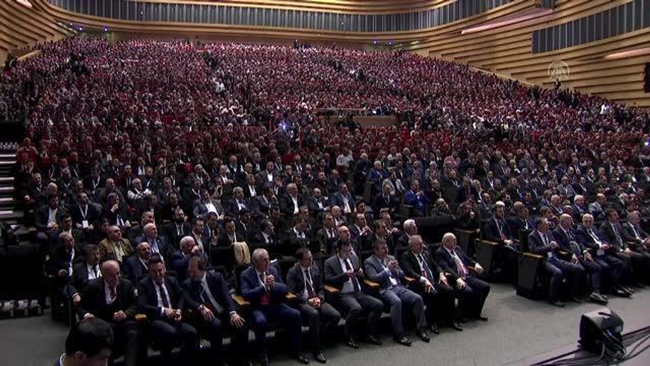 Cumhurbaşkanı Erdoğan: "Uzaktan kumandayla hareket edecek bir cumhurbaşkanı adayına oy verin demek, milletin aklıyla alay etmek demektir"