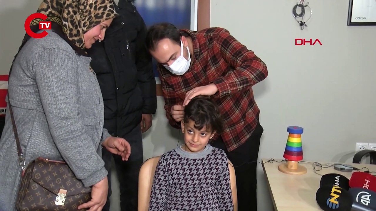'Biyonik kulak' ile minik Kader, ilk kez dünyayı duydu