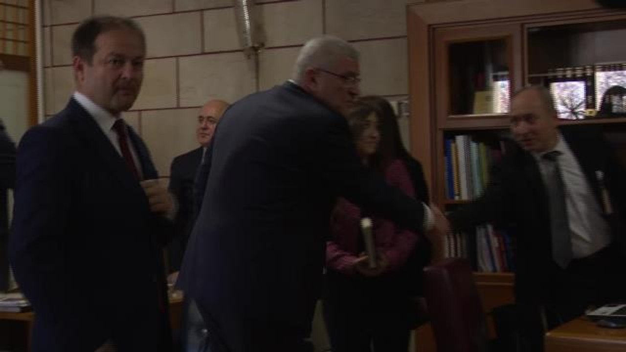 CHP ve İyi Parti, 2 Milletvekili Hakkındaki Fezlekelerin Görüşüleceği Komisyon Toplantısına Katılmama Kararı Aldı.