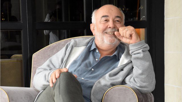 VOICI - Je me suis ennuyé : Gérard Jugnot cash sur sa participation à une émission de Camille Combal