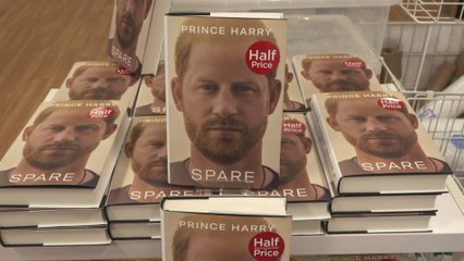 أخبار الساعة | هل تتأثر شعبية الأمير هاري بين البريطانيين باعترافاته في كتاب السيرة الذاتية؟