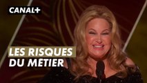 Jennifer Coolidge, une présentatrice angoissée - Golden Globes 2023 - CANAL+