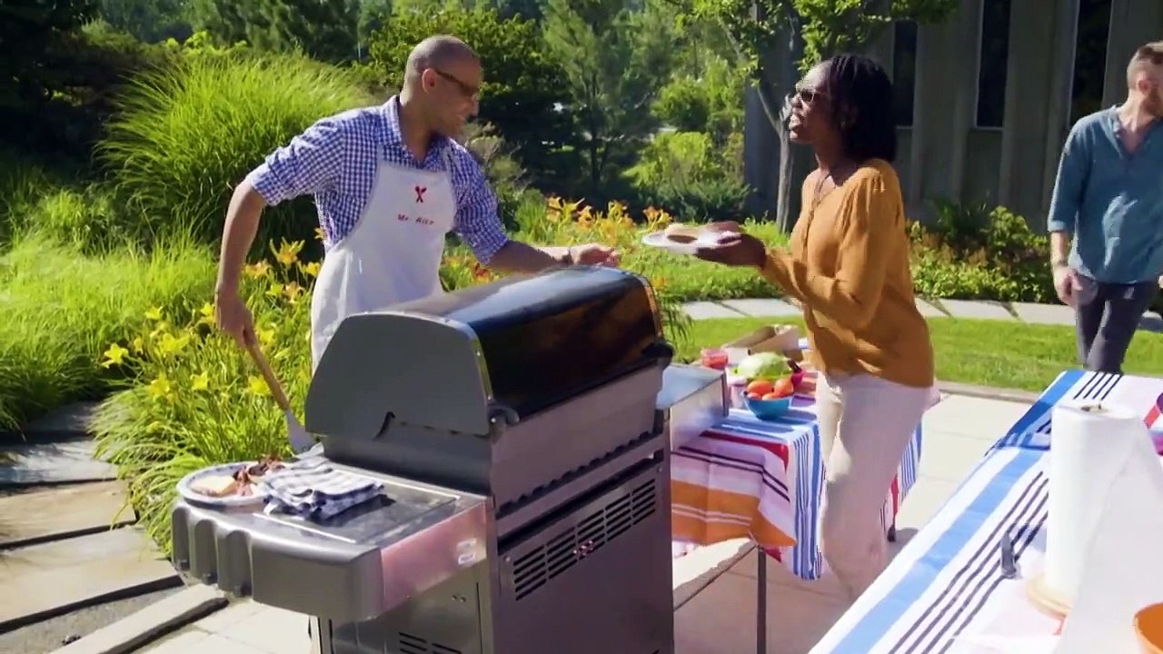 Consumer 101 - Se2 - Ep02 - Smart Summer HD Watch