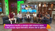 Mujer corre de iglesia y echa agua bendita a pareja por ser gays