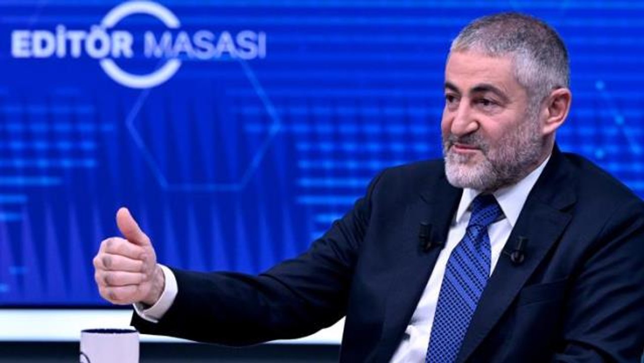 Bakan Nebati: Giyim ve ayakkabı sektörü indirimleri ocak ayına çekerek bize katkı sağlayabilir