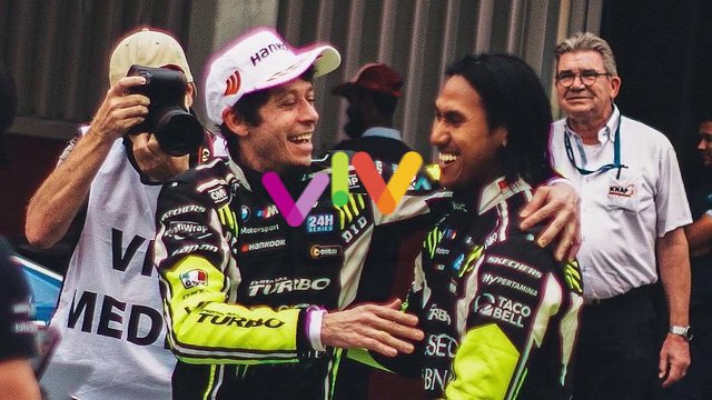 Duet Sangar, Valentino Rossi dan Sean Gelael Raih Podium