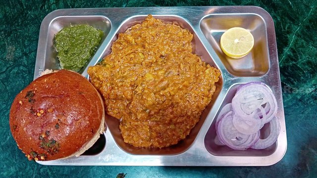 बाज़ार जैसी पाव भाजी बनाने की विधि इतना आसान की अब कोई भी बना ले | how to make pav bhaji