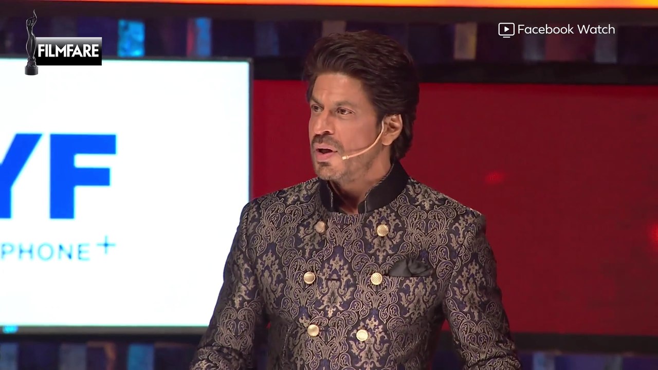 Shah Rukh Khan and Salman Khan indulge in a hilarious chat. #FilmfareArchives #FilmfareFlashback #FilmfareOnFB