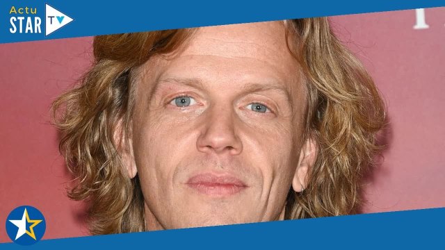 Alex Lutz : ce premier rendez-vous raté qui lui a fait monter les larmes aux yeux