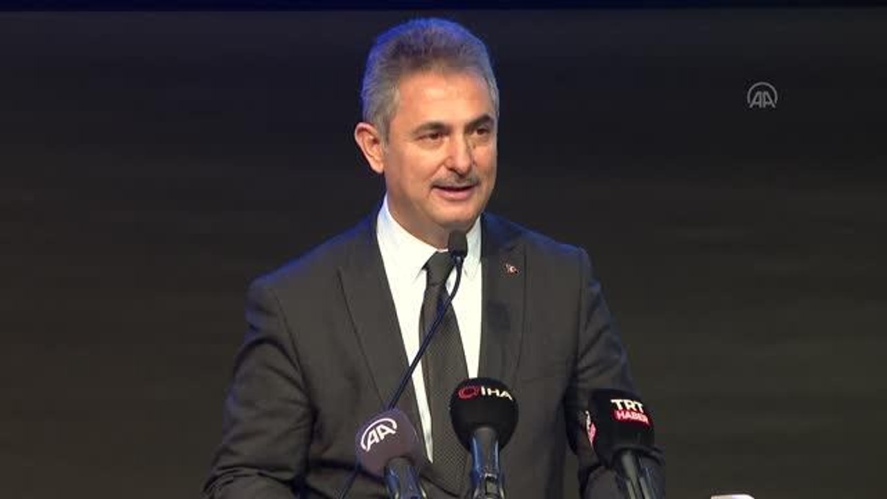 "İlk Evim, İlk İş Yerim" projesi kapsamında Mamak TOKİ kura çekimi yapıldı