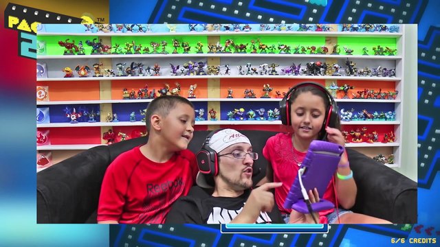 Lets Play Pacman 256! HIGH SCORE CHALLENGE (5 ROUNDS w_ FGTEEV Cheaters) + Power Ups Showcase