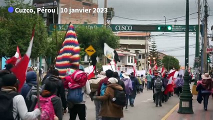 Pérou: des manifestants commémorent leurs morts et appellent à la destitution de la présidente