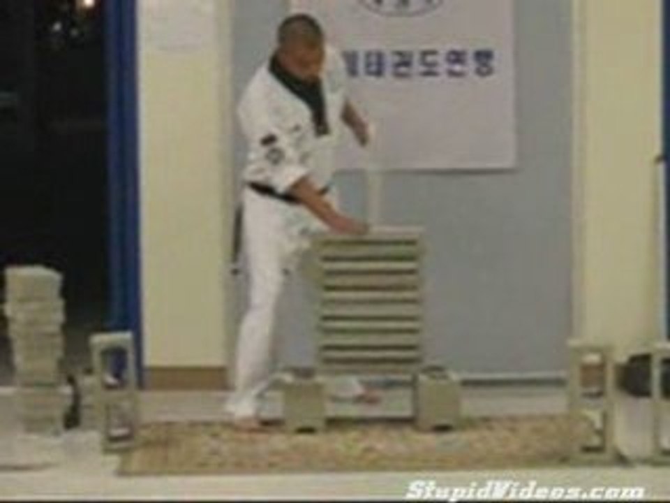 Casser des briques avec concentration