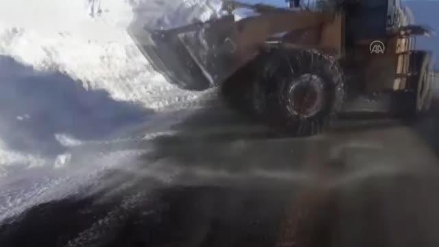 Ardahan-Şavşat kara yolunda karla mücadele çalışması başlatıldı