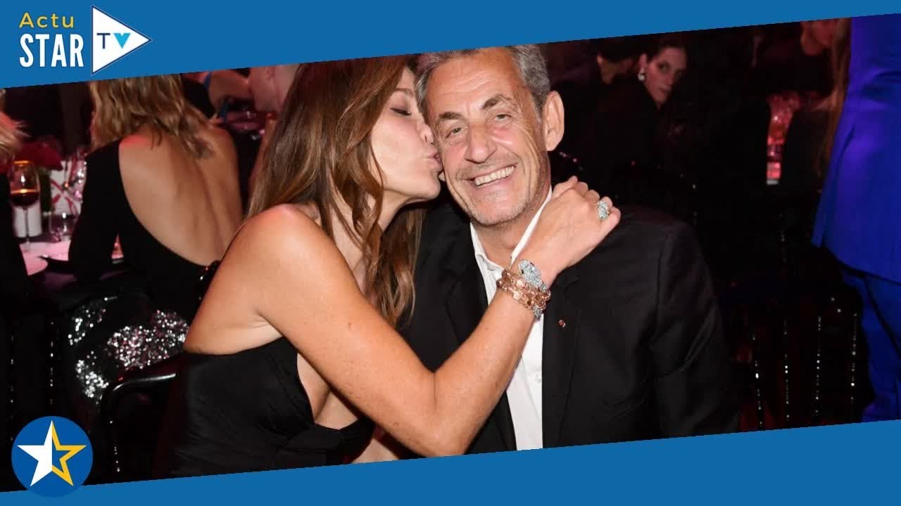 "Salut beau gosse" : Carla Bruni, folle amoureuse, ressort une photo incroyable de Nicolas Sarkozy j