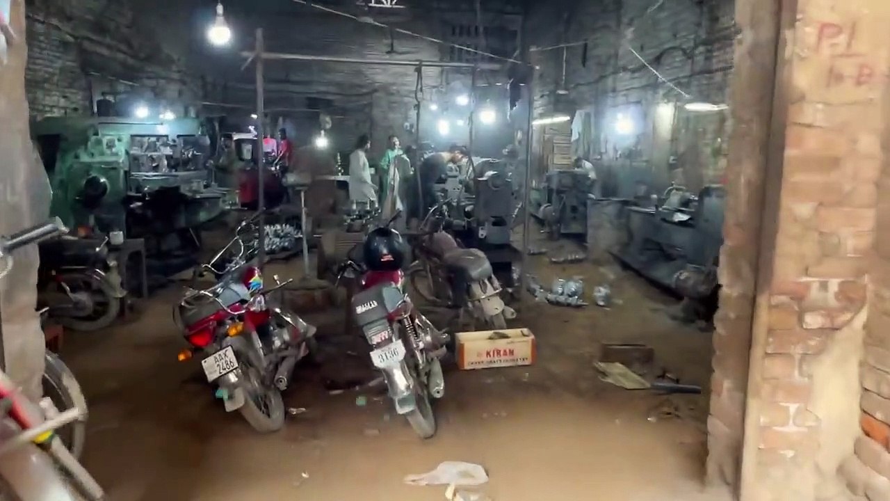 Production Of Crankshaft,In local factory - Mechanic 4 cylinder ENGINE Crankshaft Complete Process