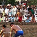 Ce sport est dingue : lutte indienne