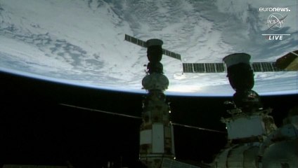 Soyuz, la navicella russa rientra senza equipaggio