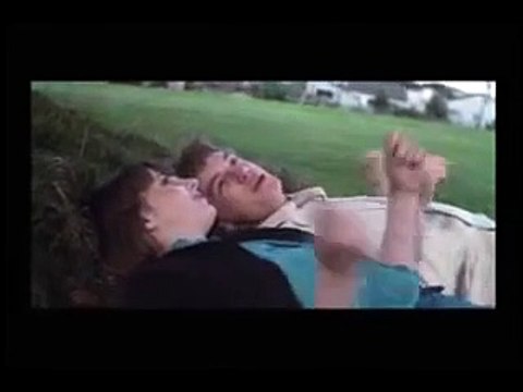 Une fille pour Gregory Bande-annonce (EN)