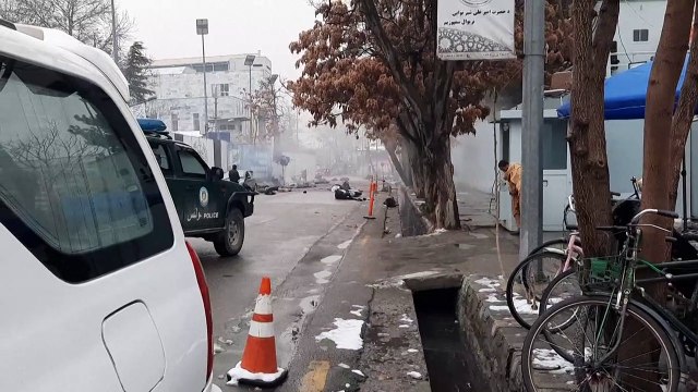 Al menos cinco muertos en atentado a la entrada de un ministerio en Afganistán