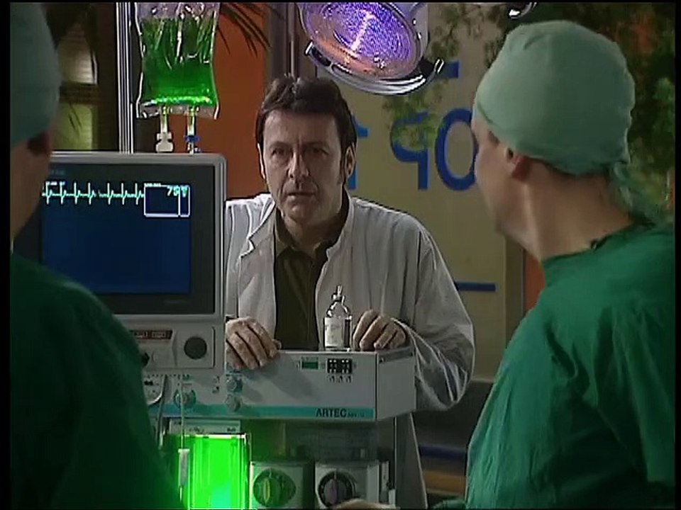 Alphateam - Die Lebensretter im OP Staffel 8 Folge 18