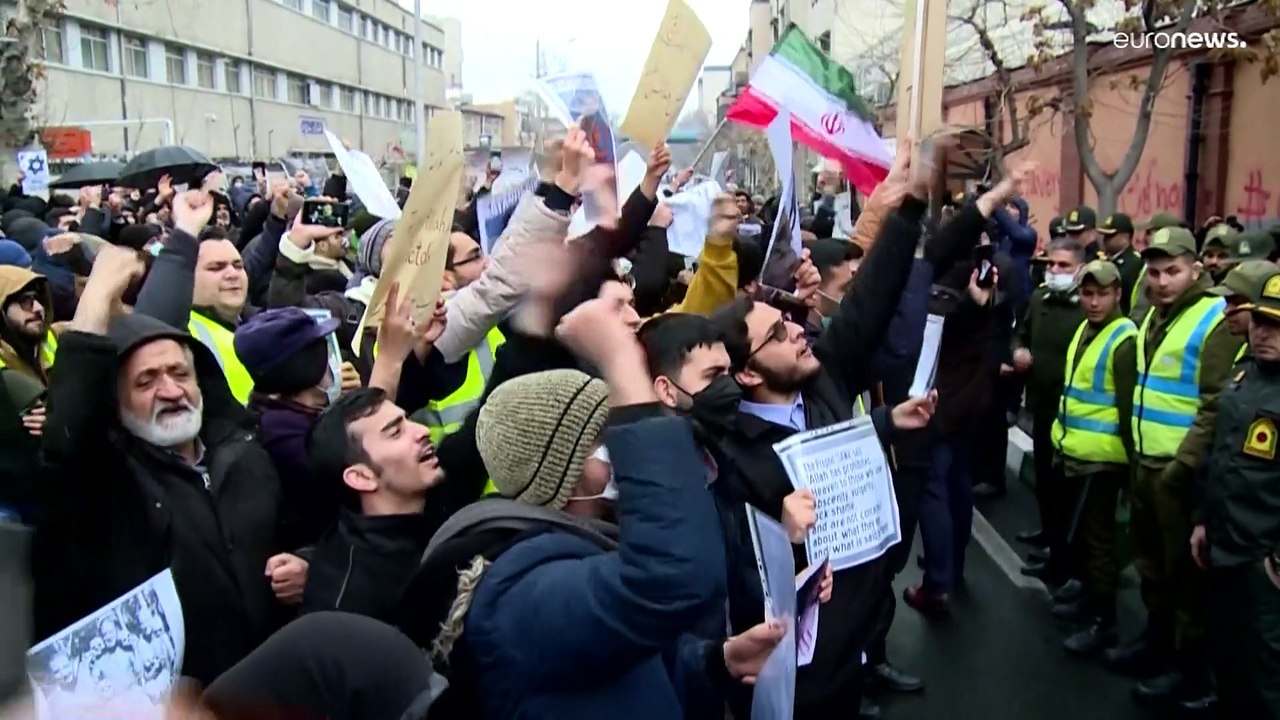 Wegen Chamenei-Karikaturen: Wieder Proteste gegen Frankreich in Teheran