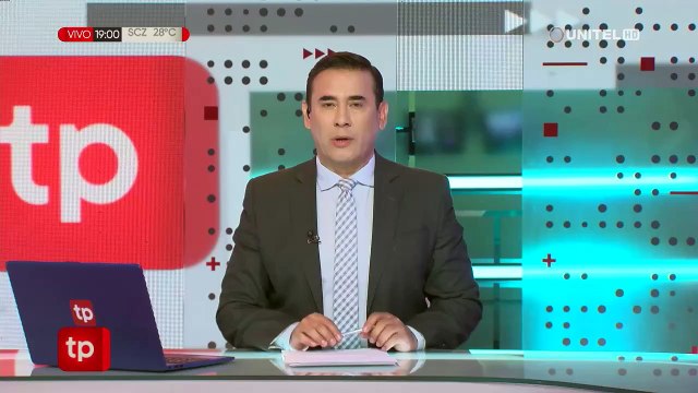 Vientos huracanados en Cochabamba derribaron árboles y postes de energía eléctrica