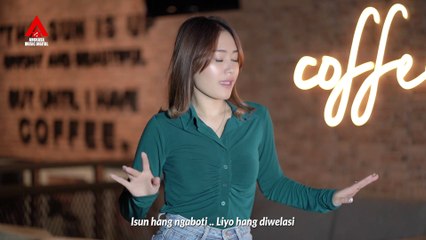 Vita Alvia_Nguras Roso  [Official Music Video]