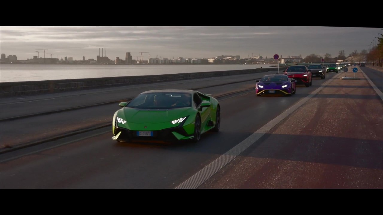 Lamborghini in Scandinavia - a winter convoy th...