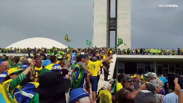 Scena del crimine a Brasilia, tra indagini e conta dei danni