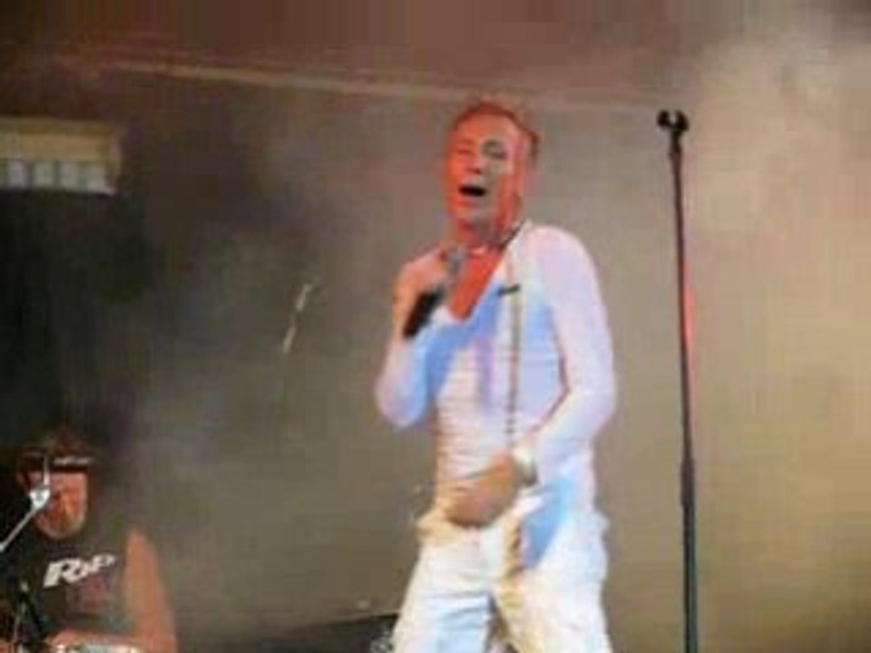 Plastic Bertrand à Gap