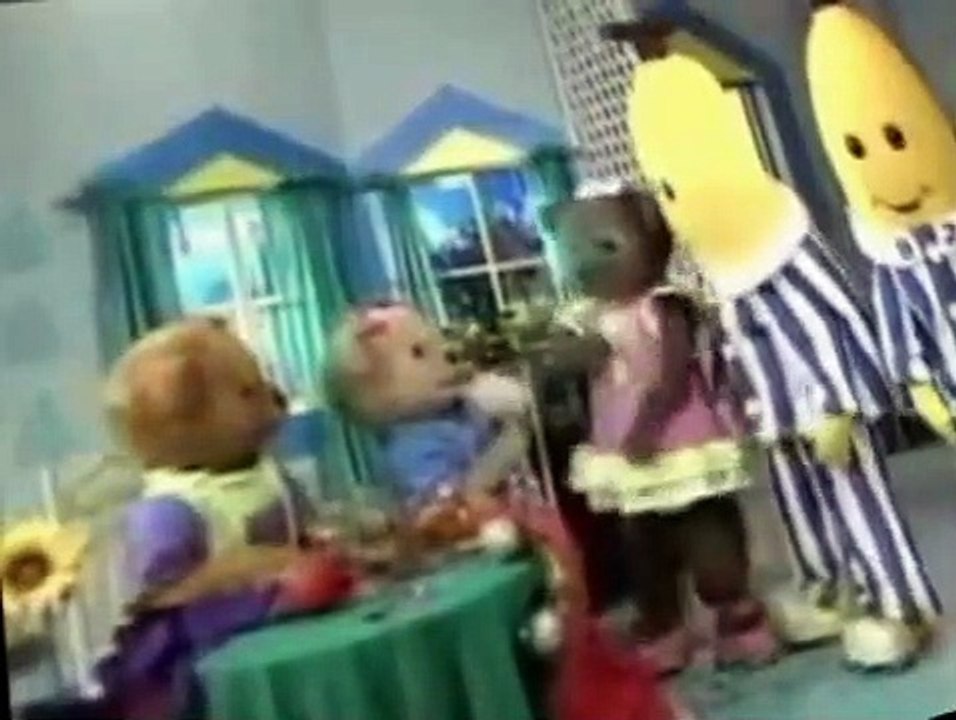 Bananas in Pyjamas Bananas in Pyjamas E016 Fancy Dress video Dailymotion
