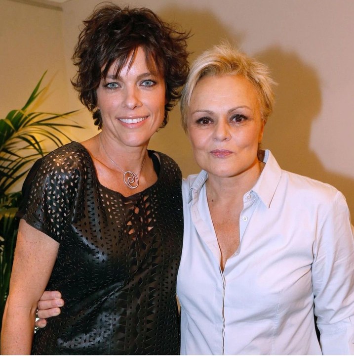 Muriel Robin en couple avec Anne Le Nen : « C'est mon amie, ma soeur, mon mari. »