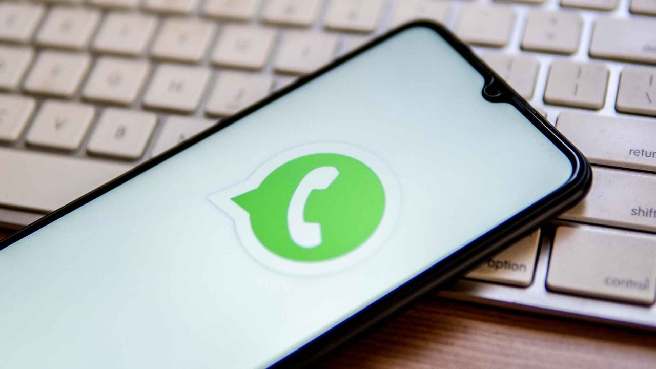 Neue WhatsApp-Funktion: Messenger-Dienst geht gegen Rassismus vor