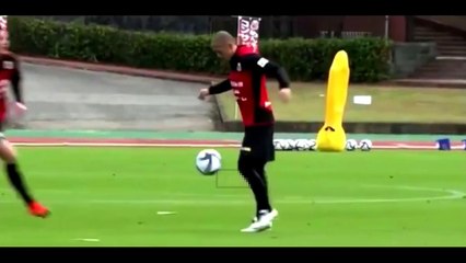 小野伸二が練習中に魅せたテクニック