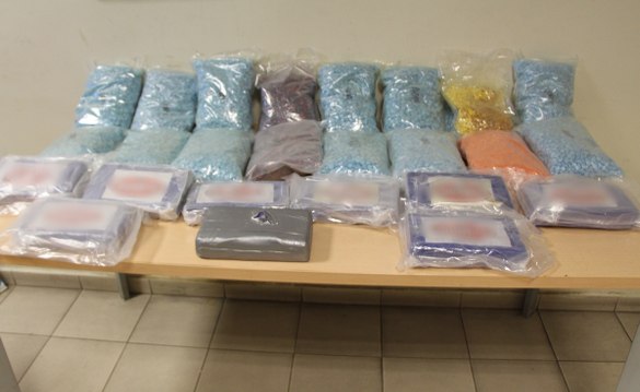 Kapıkule'de 10,5 kilo kokain ve 31,5 kilo ecstasy ele geçirildi