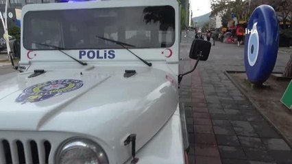 Fethiye'de Turizm Polisi'nin nostaljik aracı tanıtıldı