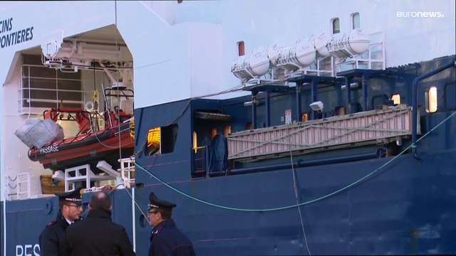 Ancona: sbarcati i 73 migranti della Geo Barents : continuano le polemiche