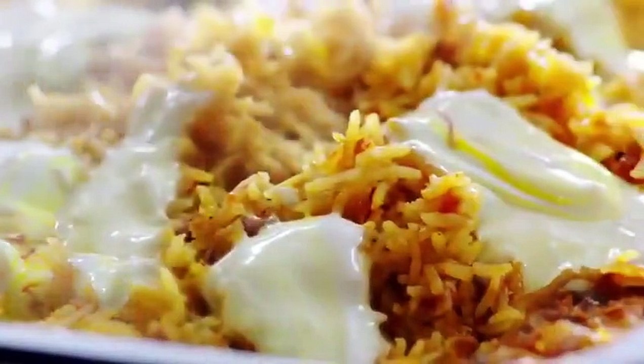 Jamie's Quick and Easy Food - Se2 - Ep04 - Beef, Saffron Rice $$ Plum Tart Tatin HD Watch