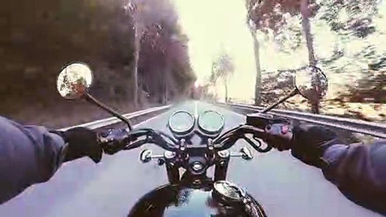 Motos