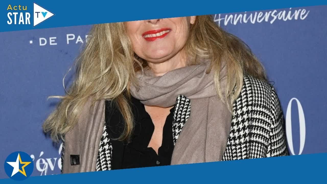 Valérie Trierweiler maman mais aussi belle-mère...