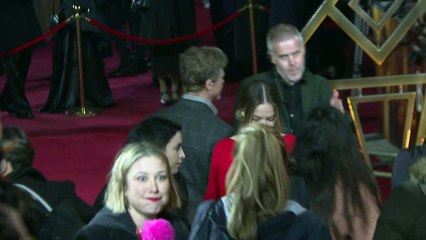 Brad Pitt Fan-Boys over Margot Robbie at BABYLON UK Premiere
