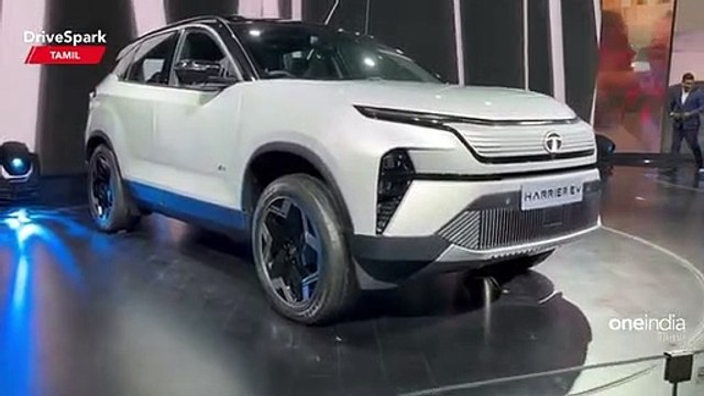 Auto Expo 2023 | Tata Harrier EV Walkaround | Giri Mani | TAMIL DriveSpark