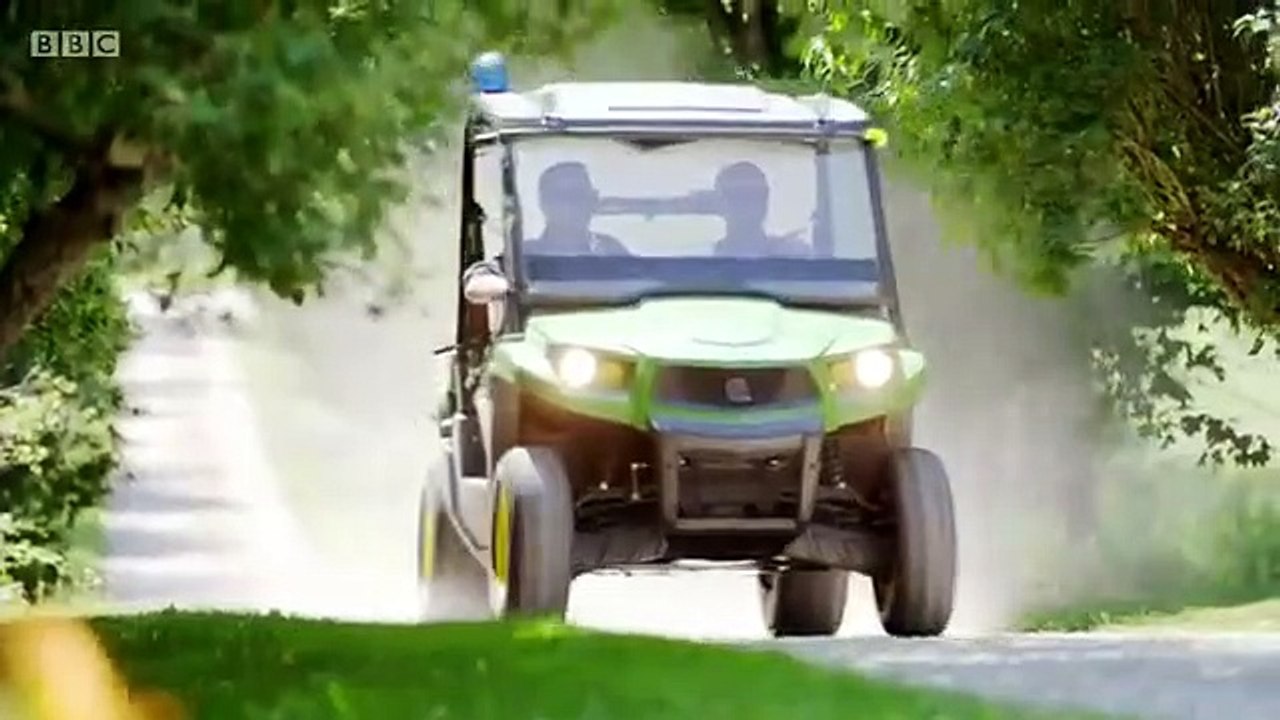 Great Escapes with Colin and Justin - Se1 - Ep05 - Waterlocked Builds HD Watch