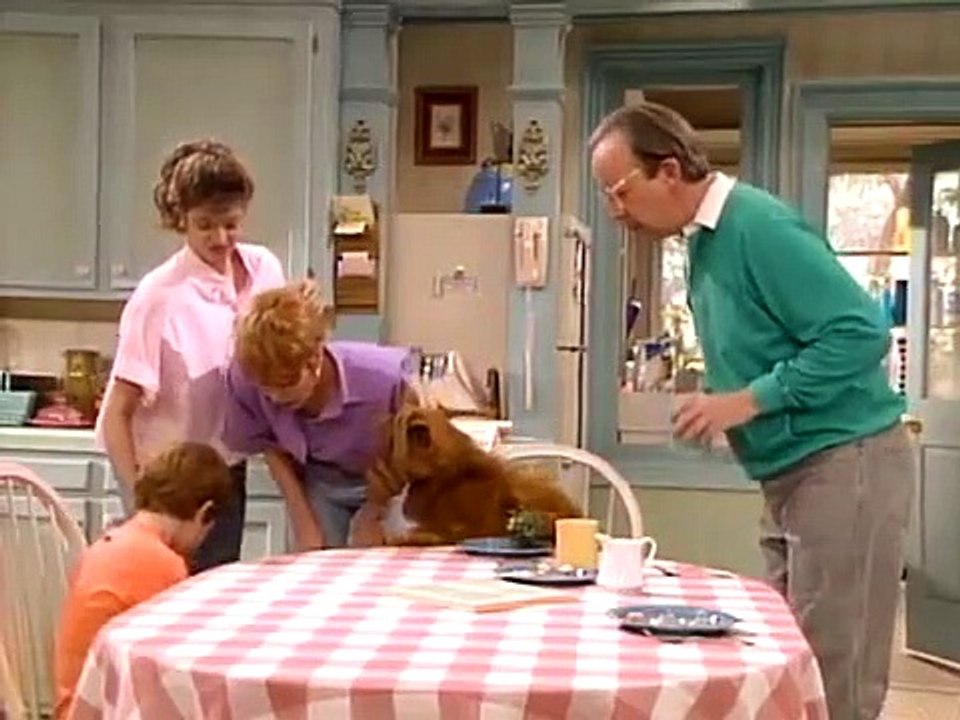 ALF - Se1 - Ep24 - La Cuckaracha HD Watch