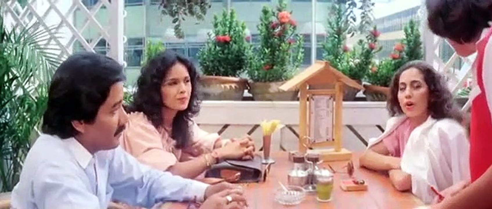 Kulihat Cinta Dimatanya (1985)
