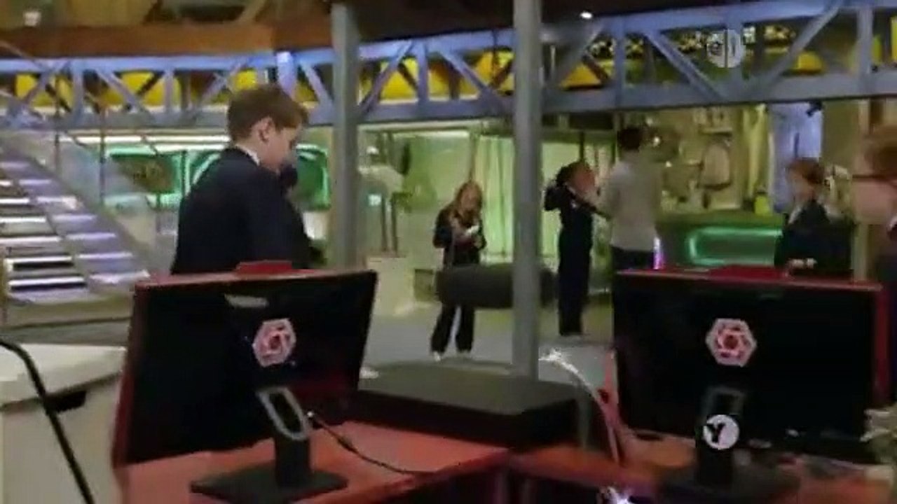 Odd Squad - Se2 - Ep15 - O is for Opposite - Agent Oksana's Kitchen Nightmares HD Watch