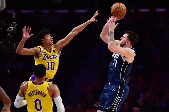 Résumé NBA VF : Dallas Mavericks @ Los Angeles Lakers